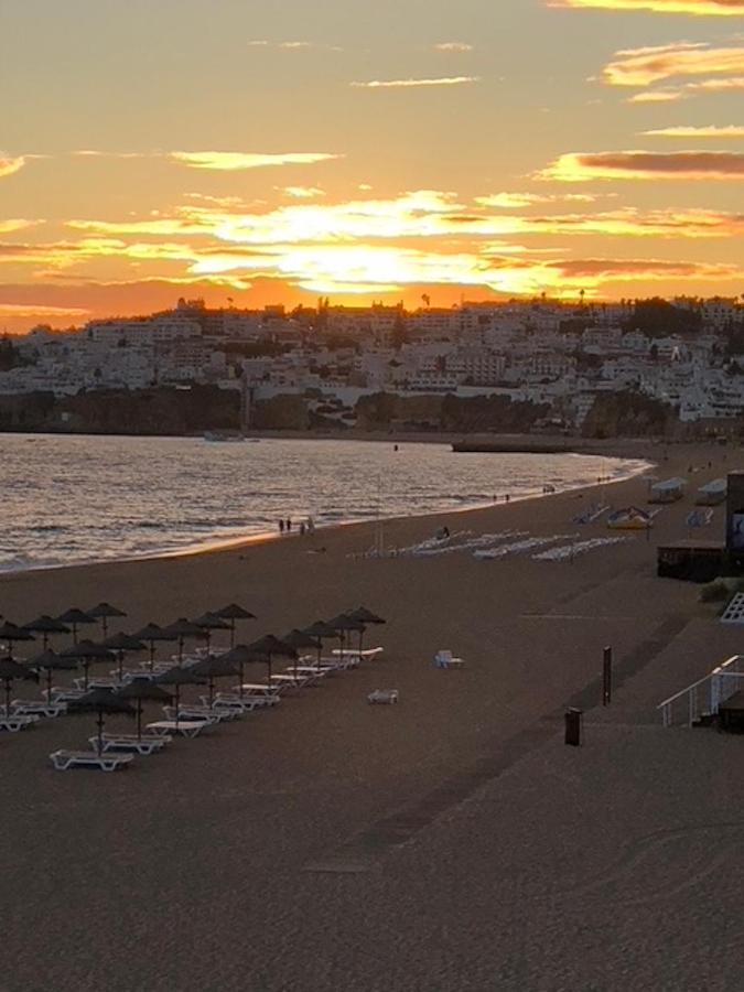 Magnifique Appartement Sur La Plage ... Albufeira Luaran gambar